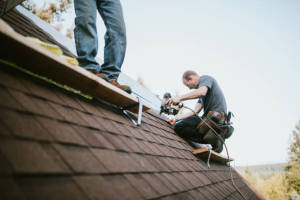 Local Roofers in Lakeview Heights, MO